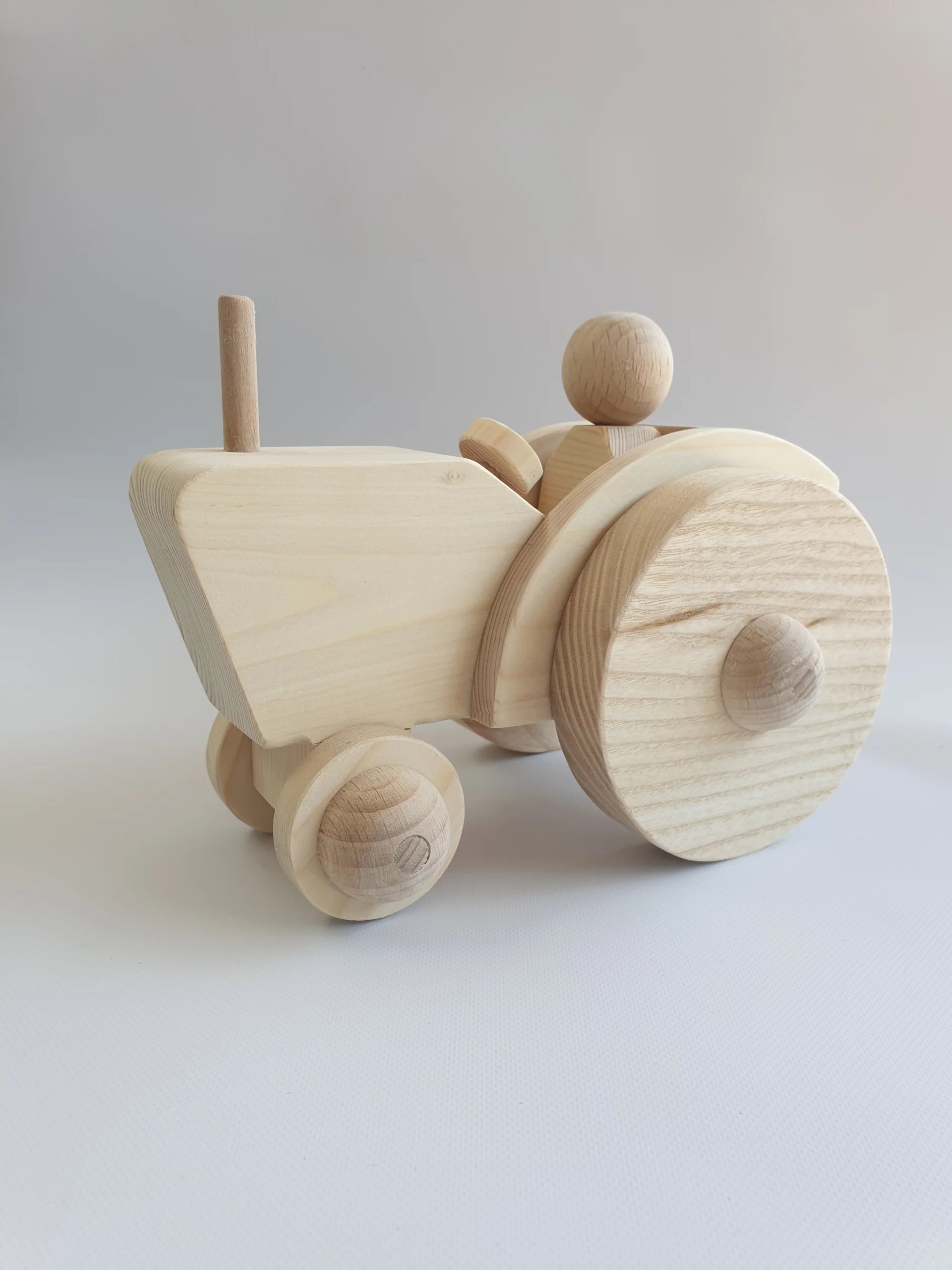 houtfiguur tractor